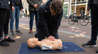 Reanimatie Op Marnixstraat In Amsterdam - AD.nl